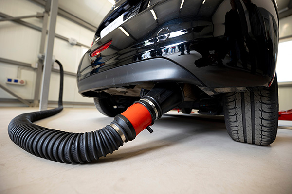 How to Prepare Your Car for an Emission Test in Chatsworth, CA? | RM Automotive